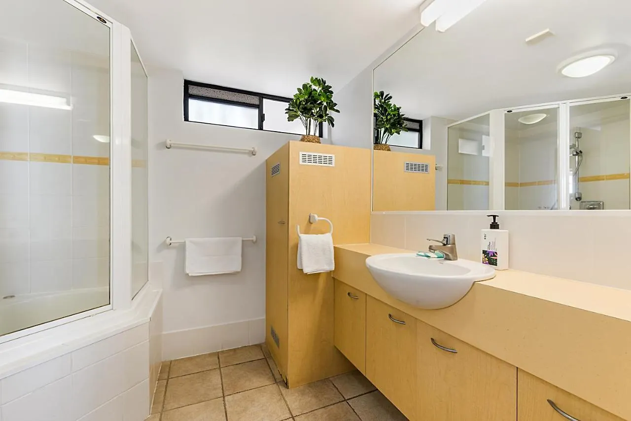 Aparthotel Coolum Beachside Studio